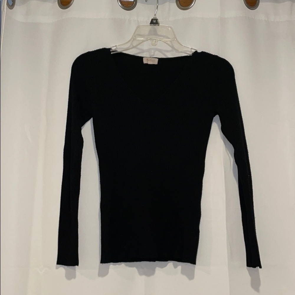 V neck black long sleeve